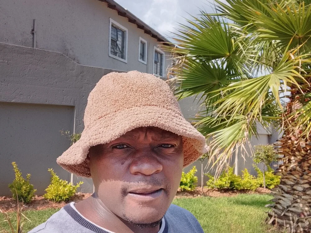 tonniii33 離線 XXX 聊天