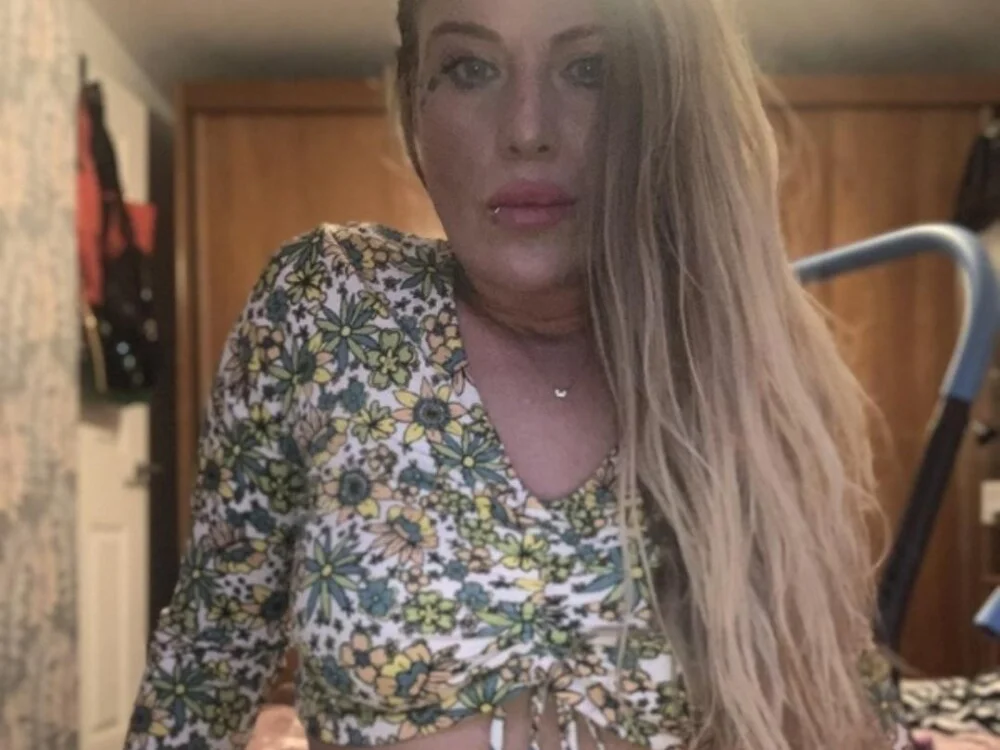 karena1982's Offline XXX Chat