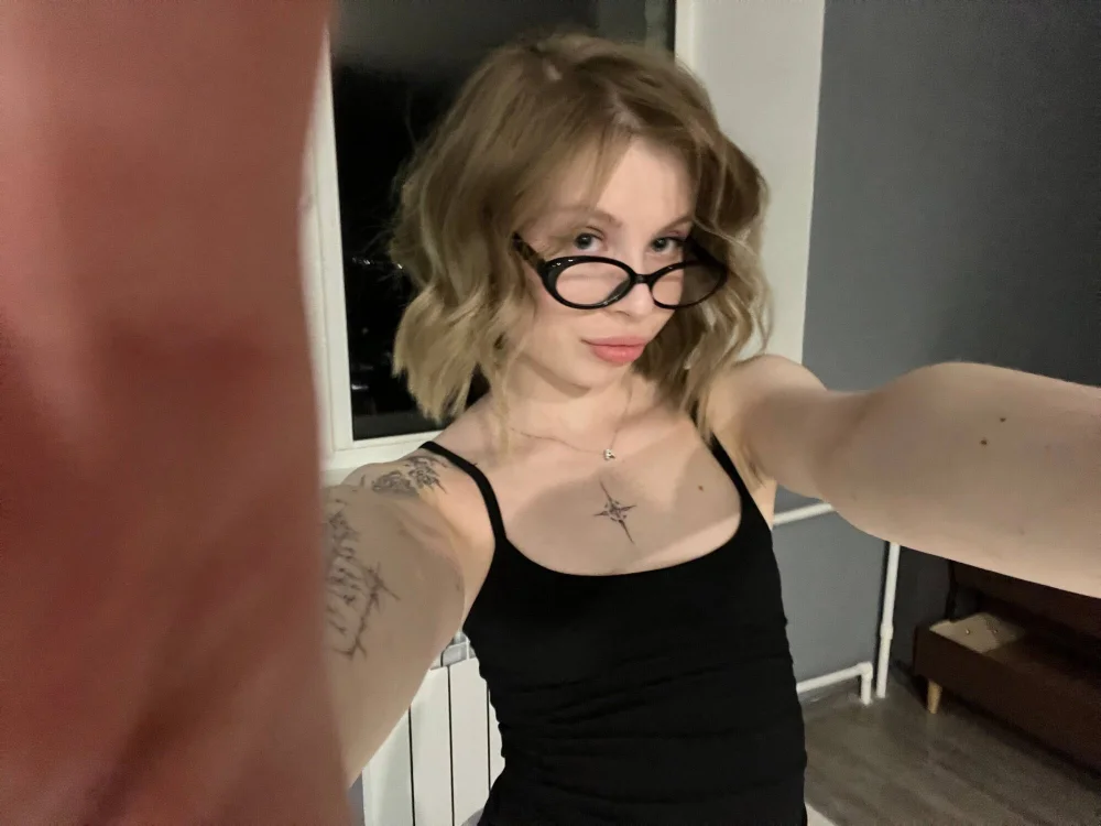 Kira_Ralphs offline XXX-chat