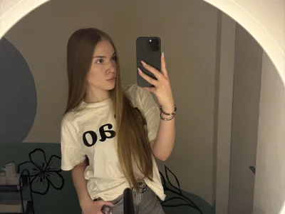 TertianVibes — live female cam