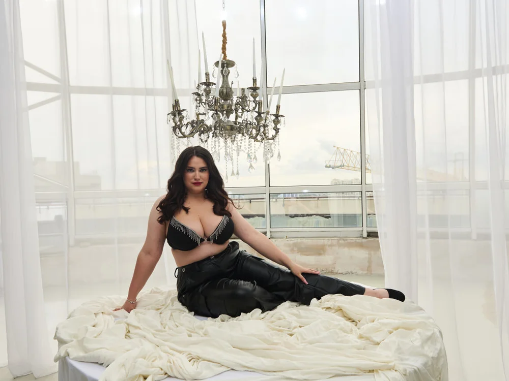 LunaDreamm's Offline XXX Chat