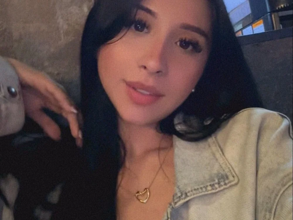 alexa_herrera18 offline chatrum