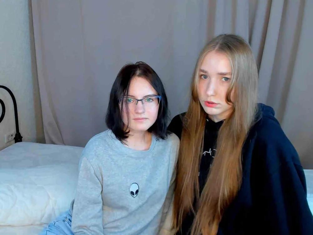 JoyceAndrea's Offline XXX Chat