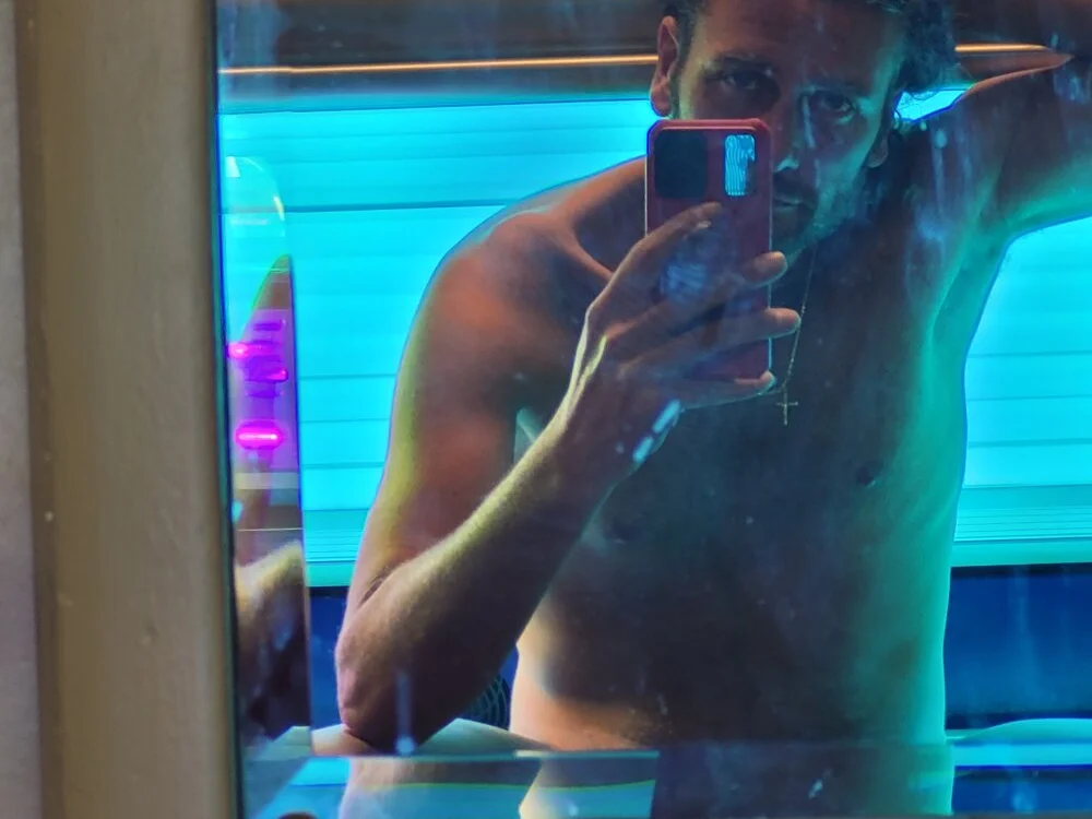 pleasser1985: офлайн-секс-чат