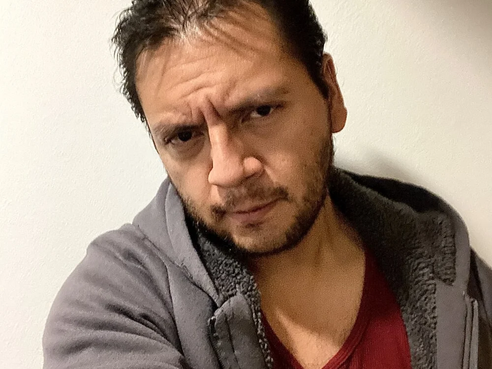 Spartan290989: офлайн-секс-чат