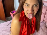 EmeraldBlonde's webcam live show