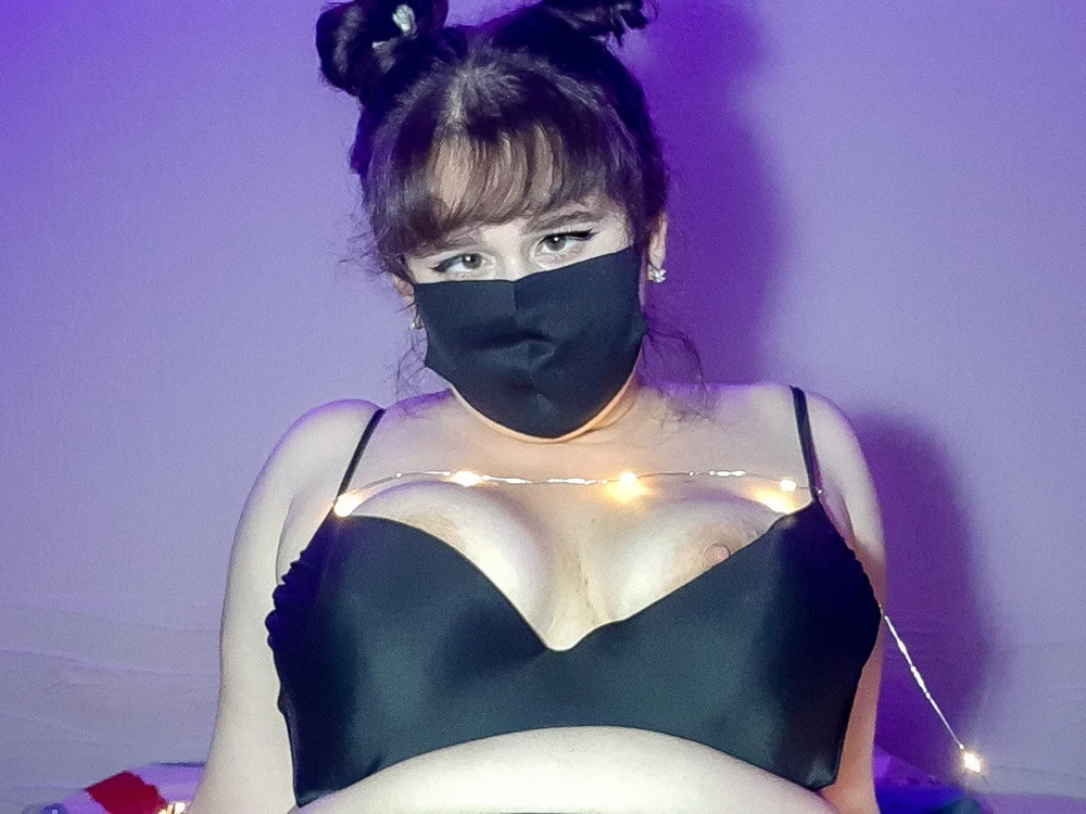 Premier_Sunglass' Offline XXX Chat