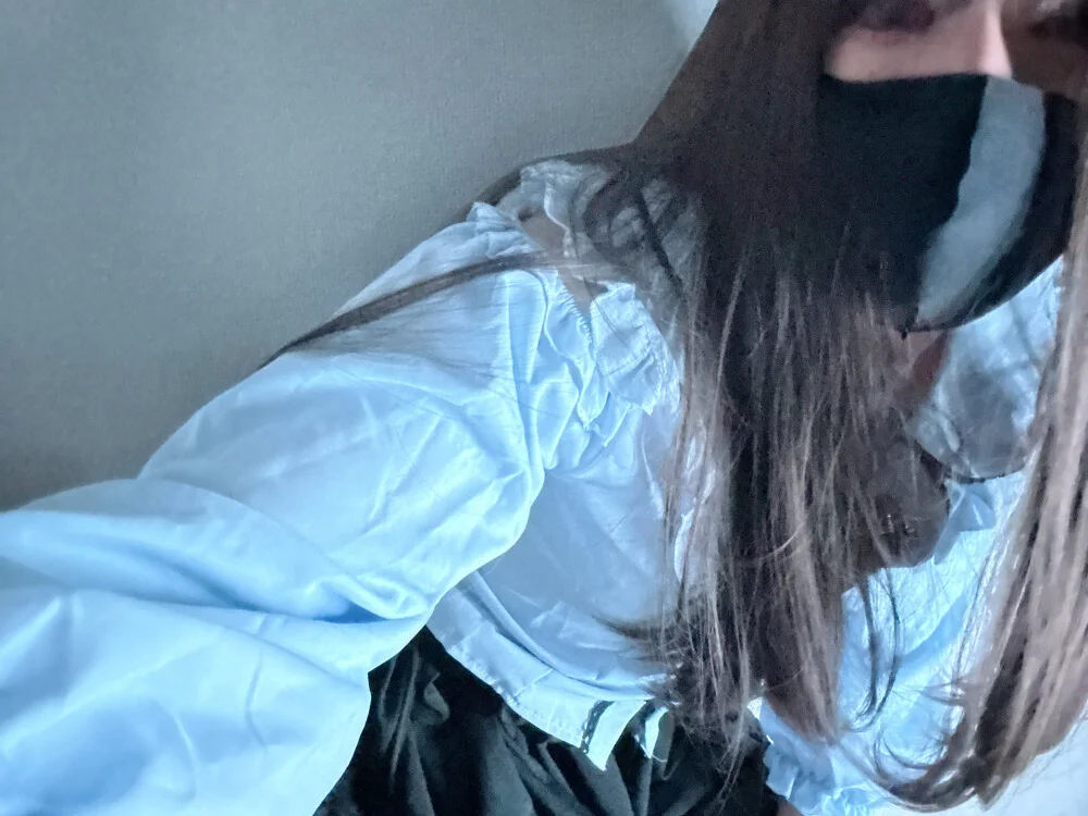 Miyu_official's Offline XXX Chat