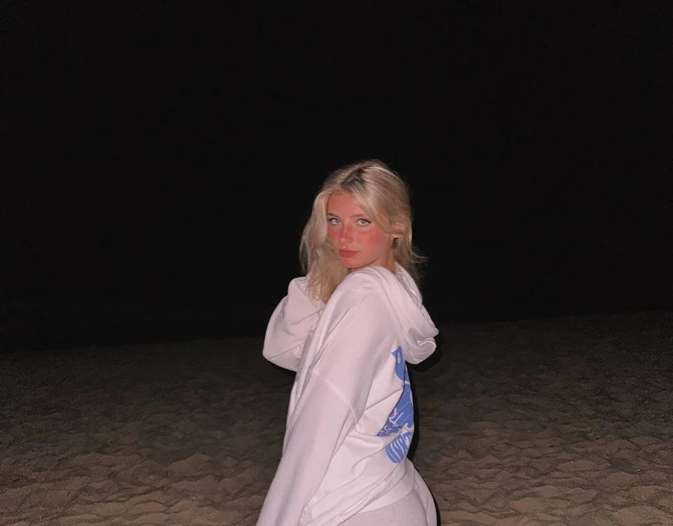 HollyLuvvv offline chatrum