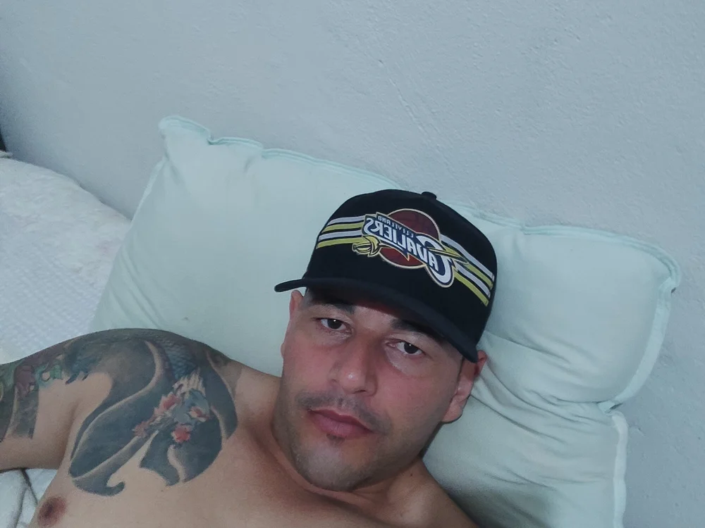 JC250687's Offline Chat Room