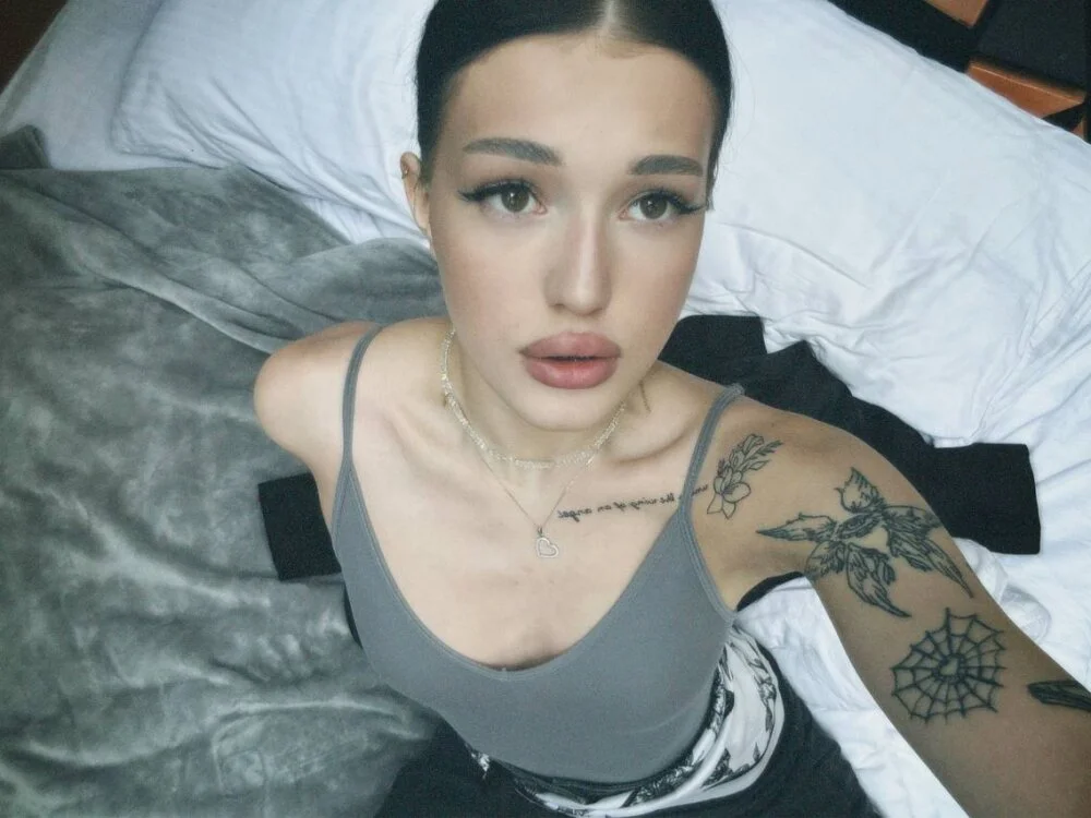 LostinAlaska's Offline XXX Chat