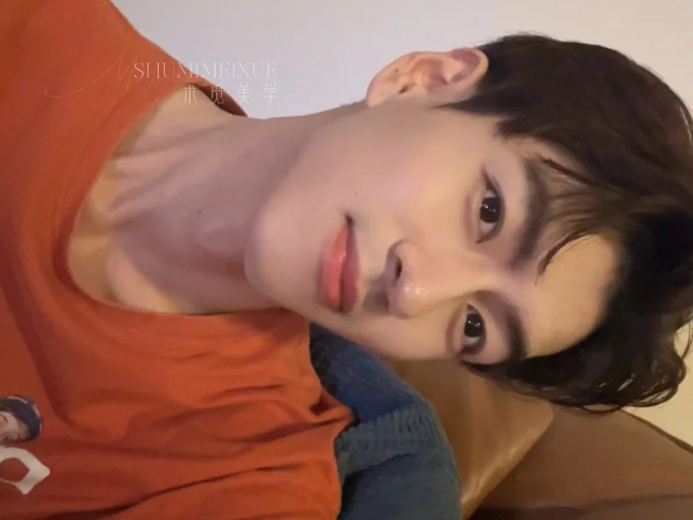 jiujiuqq's Offline XXX Chat