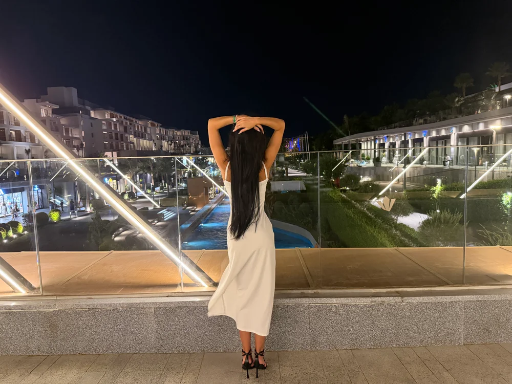 Arina_Bloom Chat XXX Ngoại tuyến