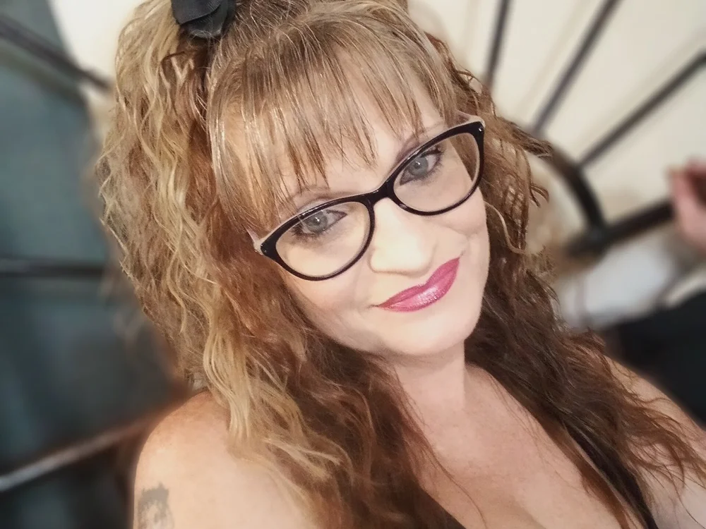 BetBetZ's Offline Chat Room