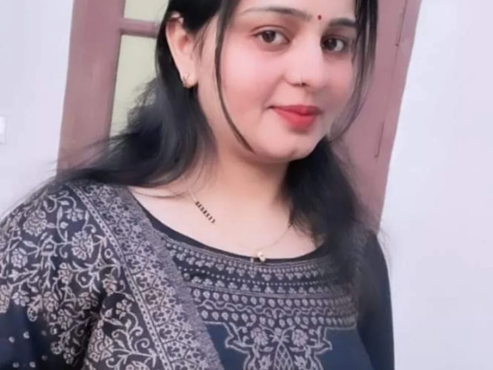 Indian_Horny_Wife Chat XXX Ngo ại tuyến