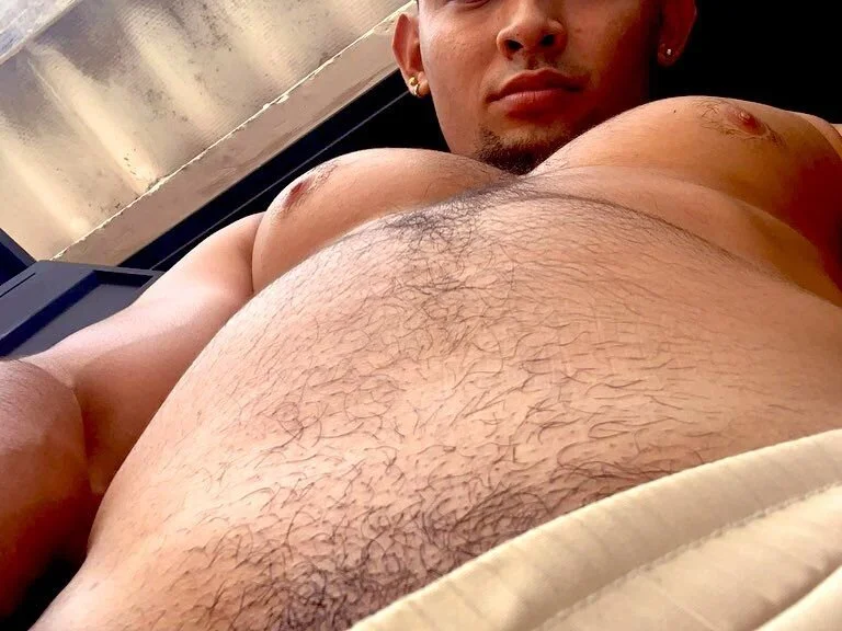 santiago_rick Adlı Modelin Çevrimdışı XXX Sohbeti