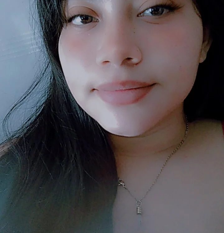 mia_laura's Offline XXX Chat