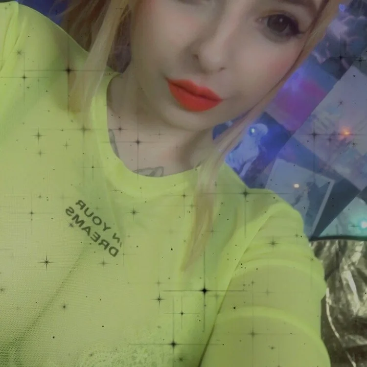 Blimeynott's Offline Chat Room