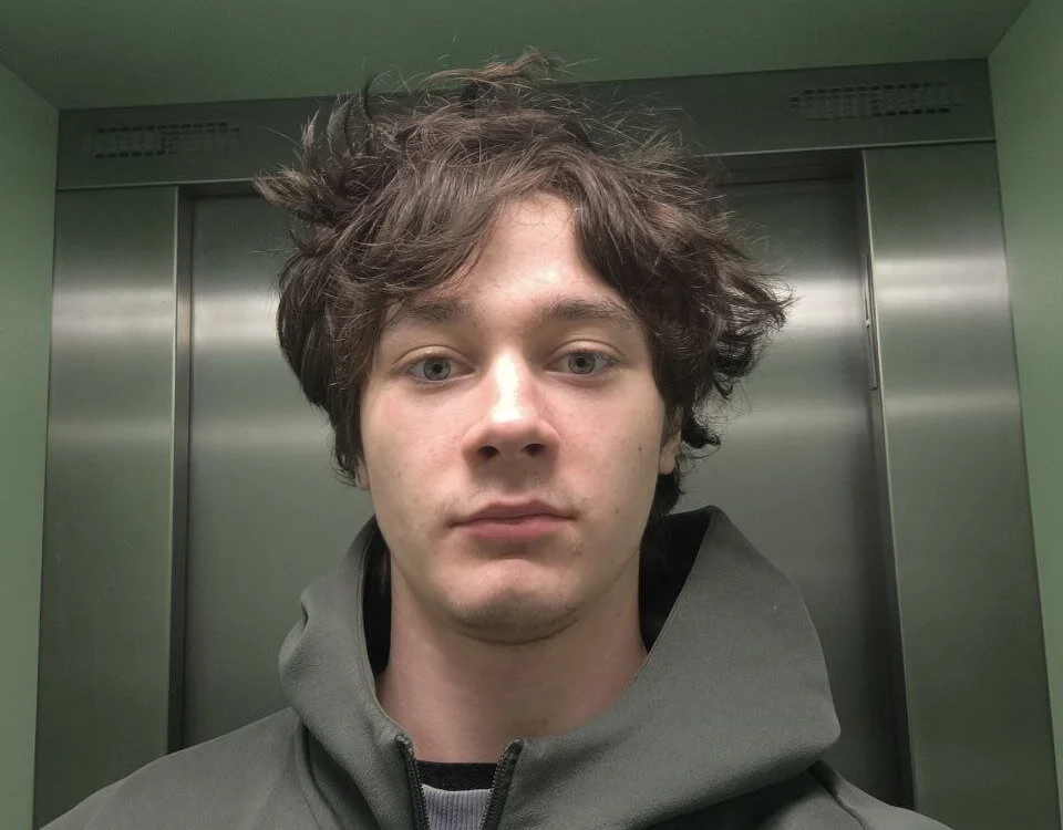 KevinStrike offline XXX-chat