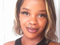 Модель Eve_Scarlet