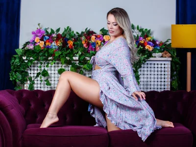 Offline XXX chat modela AmySuperHeroes