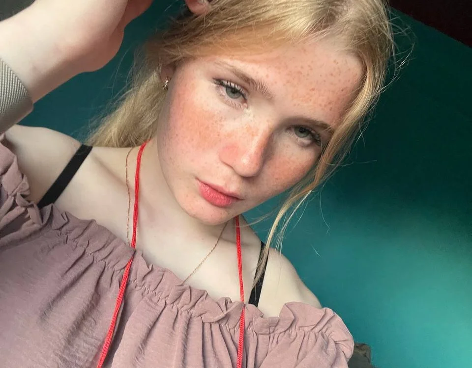 LaurenHoston cover photo