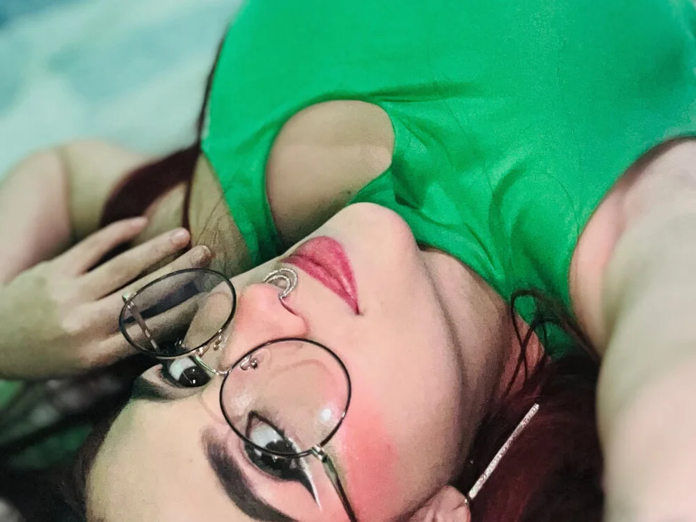 Makenzy_darly's Offline XXX Chat