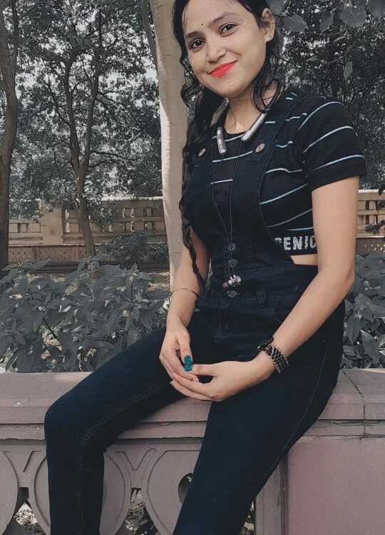 Sexy_priya_0