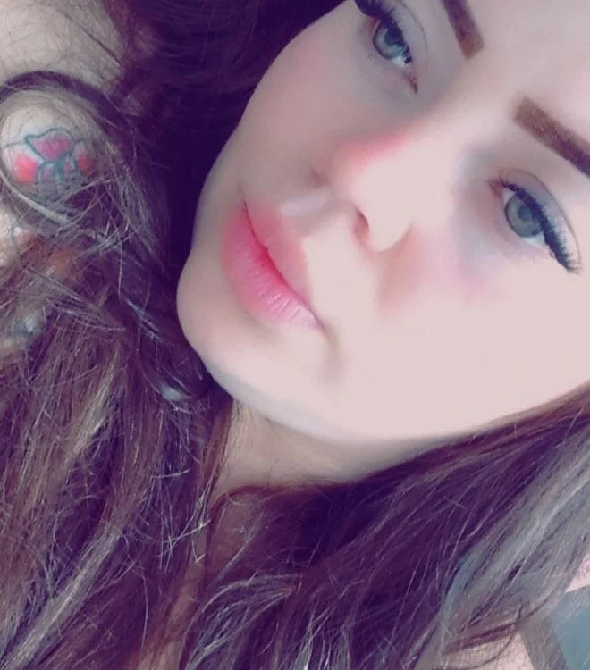 Charming_girl69's most recent online preview