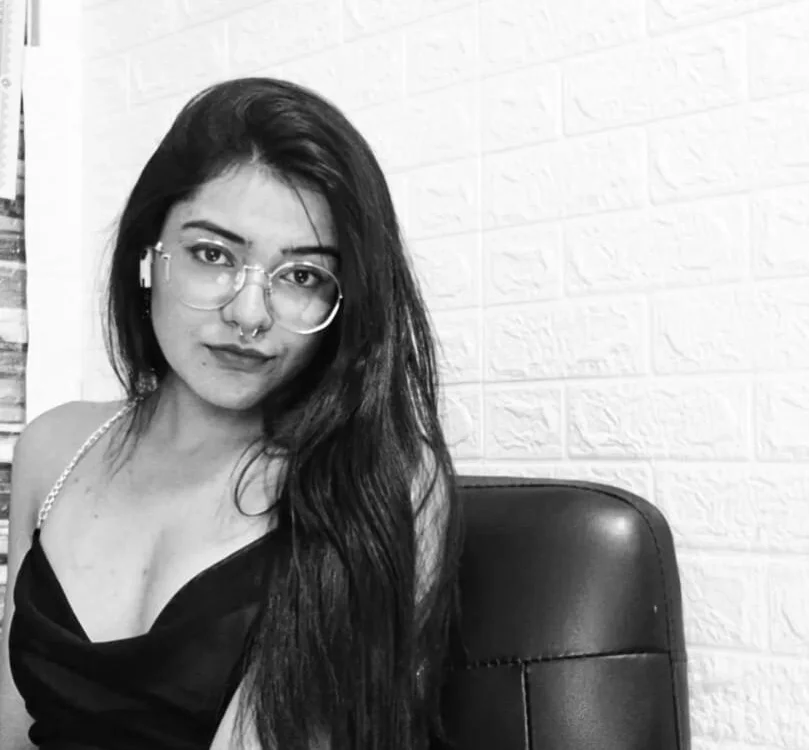 Amber_rhose Obrolan XXX Offline