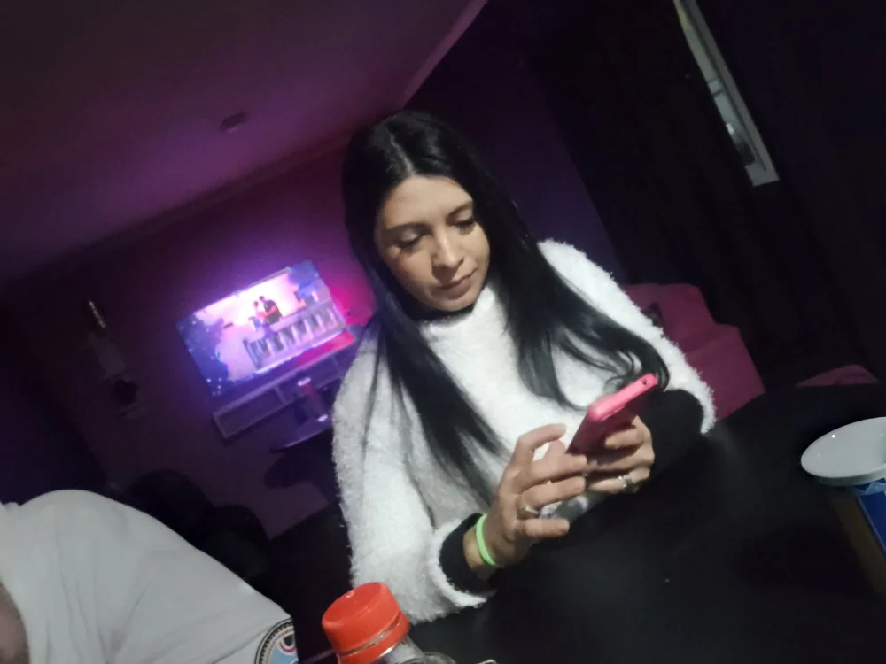 soledad23 Offline XXX-Chat