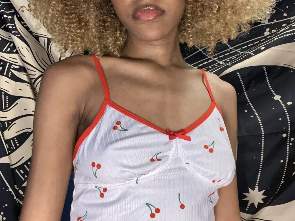 Rosie_Bee 离线XXX聊天