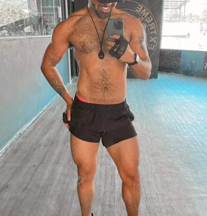 Um_Tal_de_Ambrosio: офлайн-секс-чат