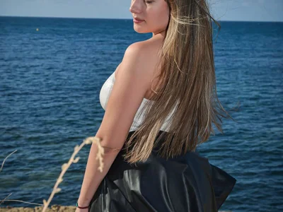 ChelsyPeters - Girl 