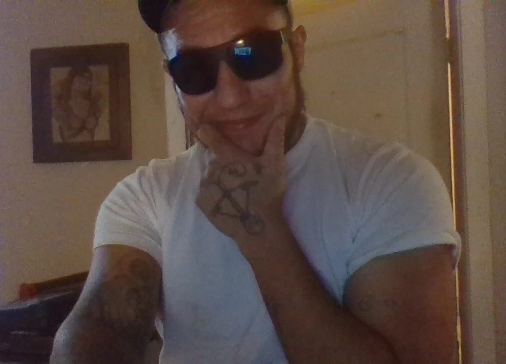 H_ngzlow89 offline chatrum