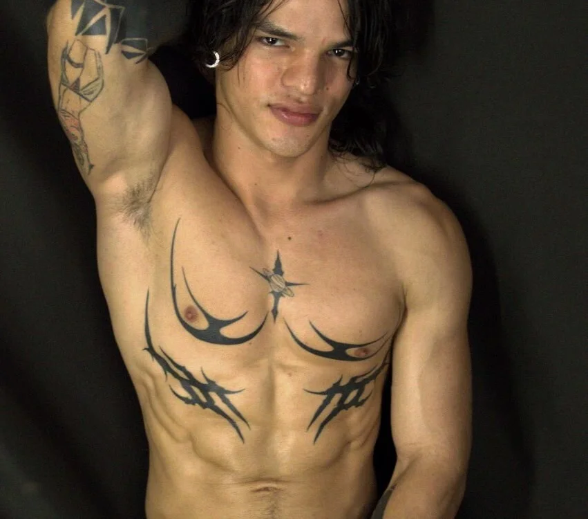 AlbertBernal69のライブXXXチャット