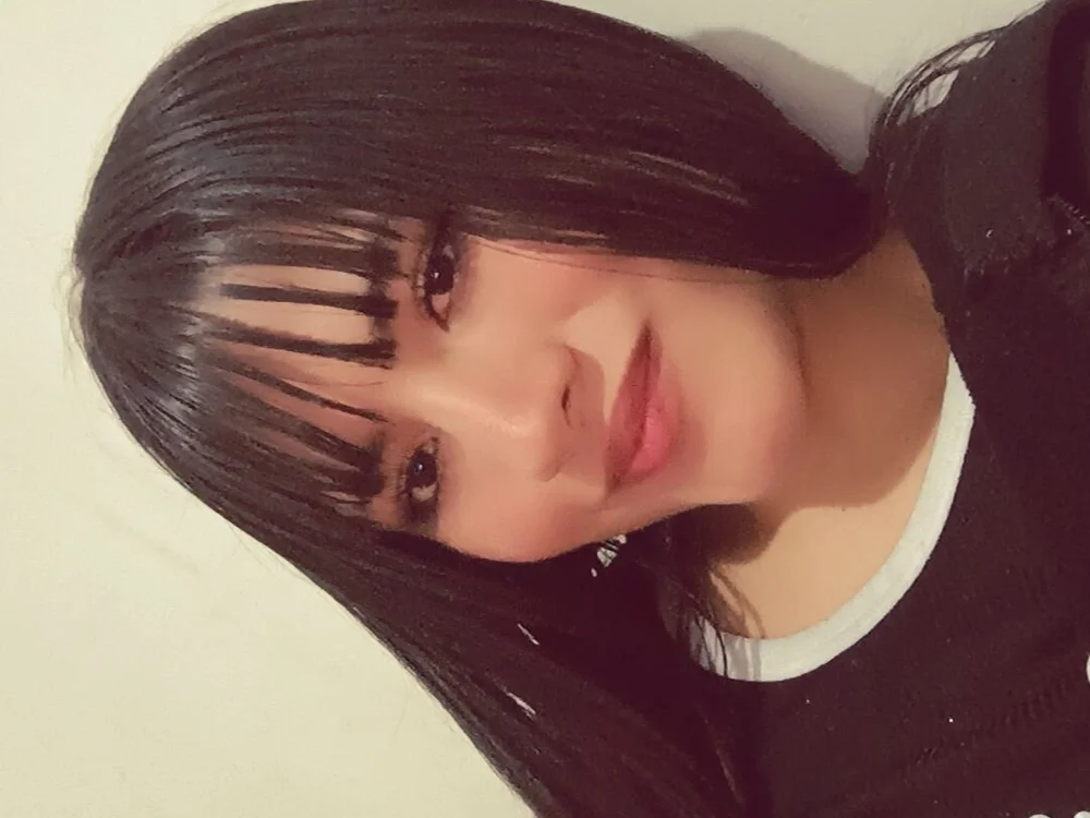 nikeli_777's Offline XXX Chat