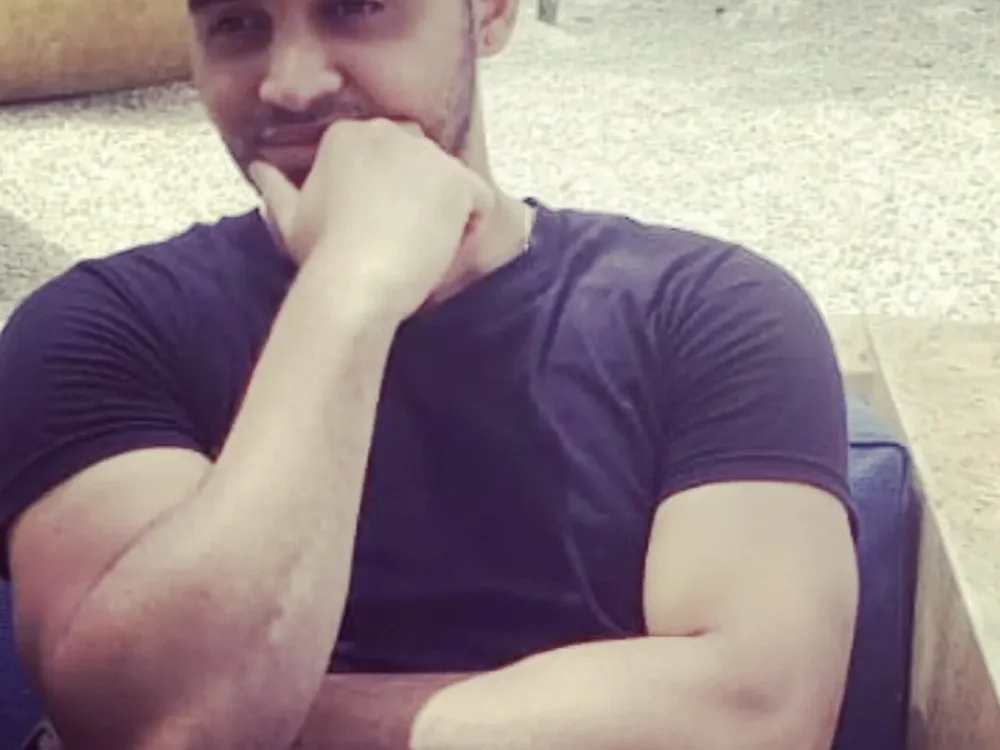 luismanuel_1998 cam model