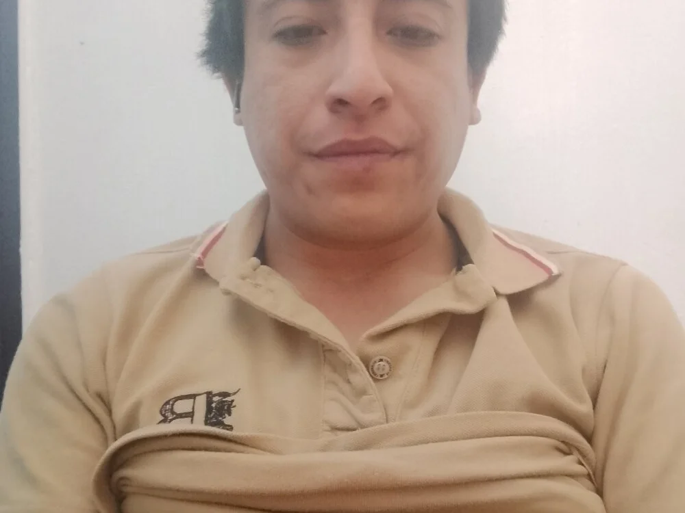 Offline XXX chat modela Oscar9515