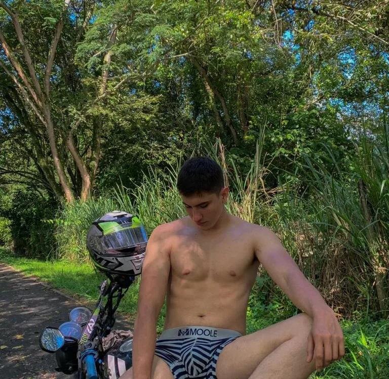 Offline XXX chat modela oliver_Lz