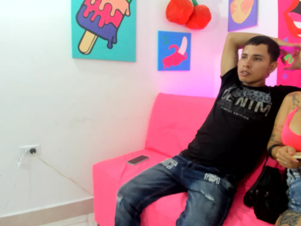 Acrossgenerationss Offline XXX-Chat