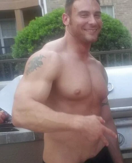 luvs2cumm69 Offline XXX-chat