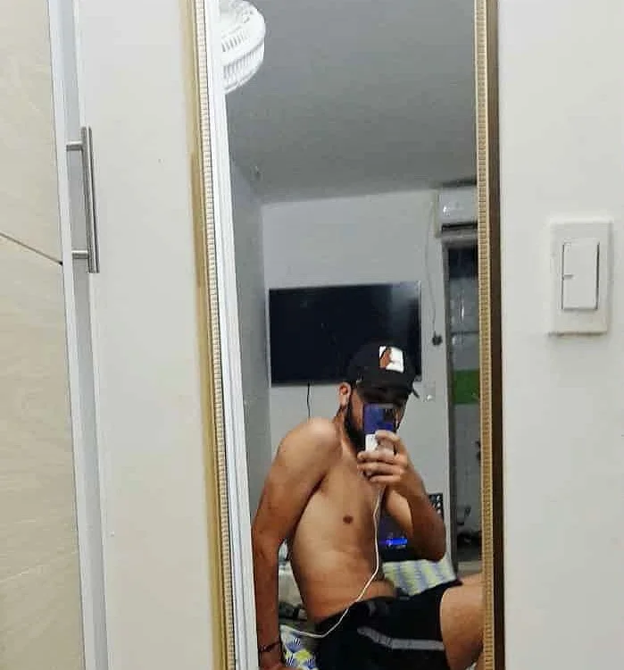 Guajo-45 Offline XXX-Chat