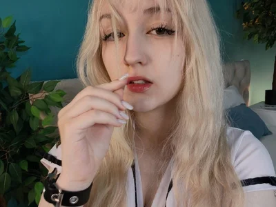Meowixx_ Female Roleplay Nude Webcam