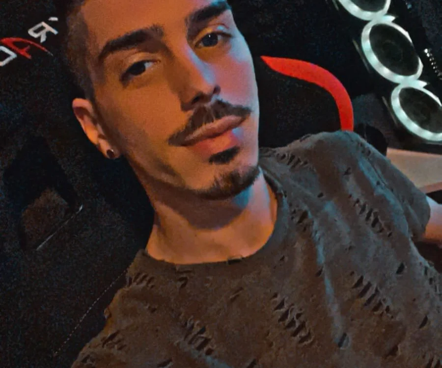Zane-Hunter's Offline Chat Room