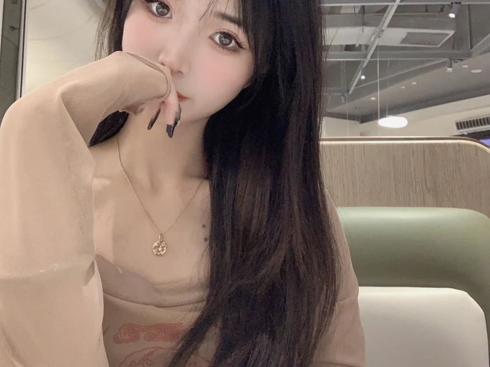 Yuki_6666's Offline XXX Chat