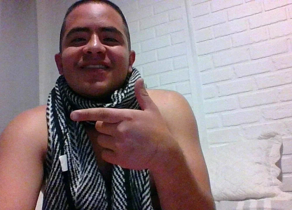 Elkakren210 Offline XXX-chat