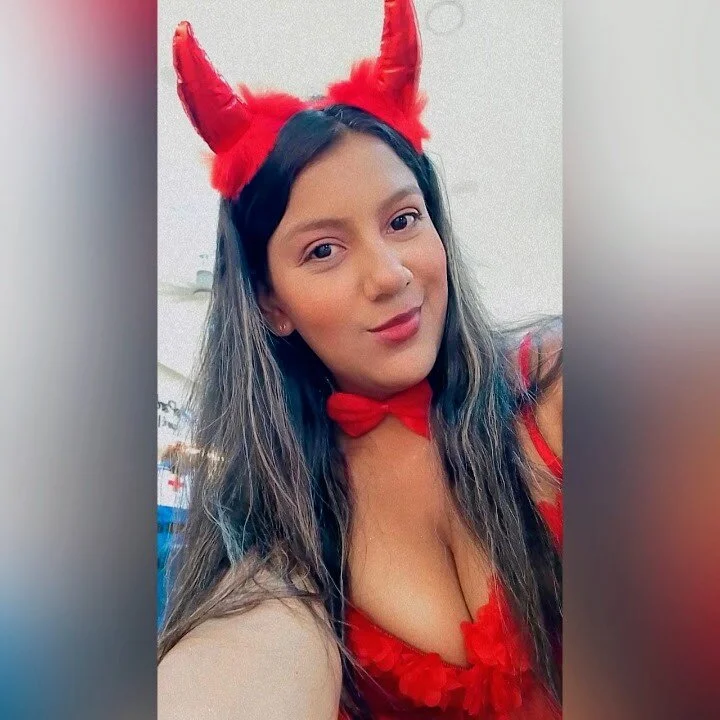 ZairaVargas's cam snapshot