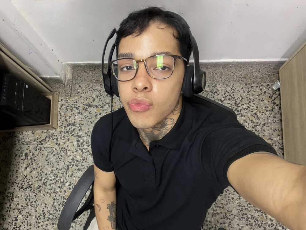 carlosMarssss offline chatrum