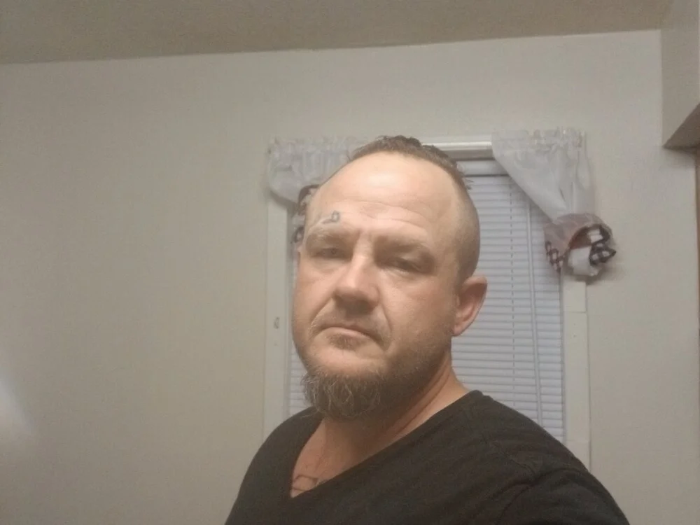 Capthookfugood's Offline XXX Chat